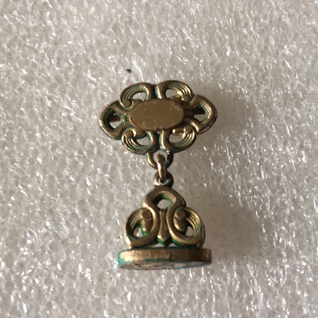 Art Deco Seal Pendent